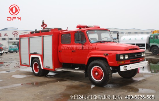東風(fēng)140水罐消防車