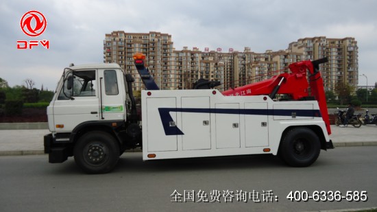 東風(fēng)153清障車(chē)（側(cè)面）