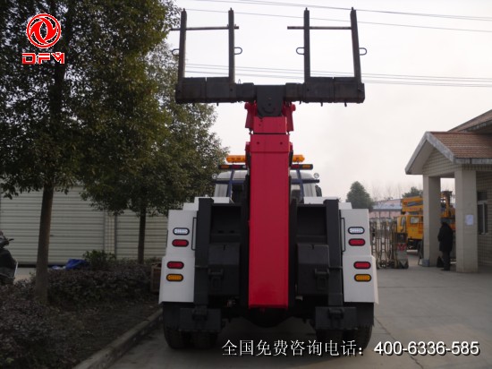 東風(fēng)153清障車(chē)（后面）